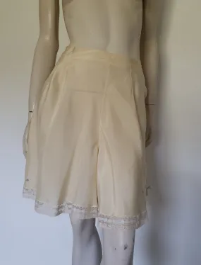 Embroidered Cream Silk Tap Pants - L